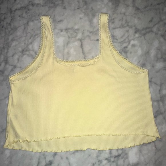 Old Navy Light Yellow Ribbed Tank Top - Picture 3 of 3
